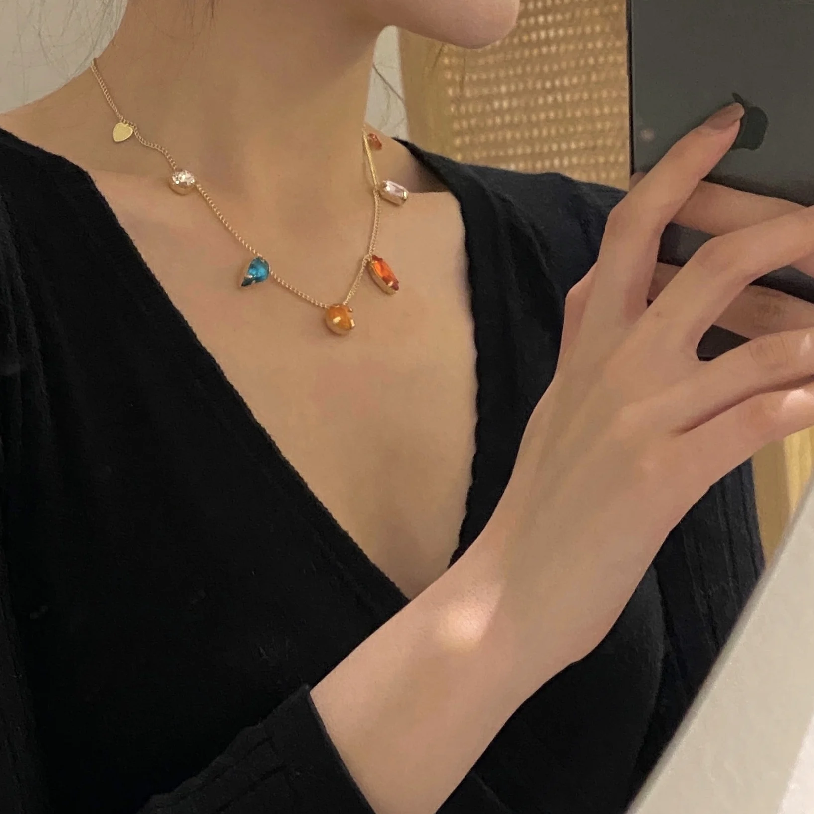 

Transparent Water Drops Color Crystal Necklace South Korea Retro Fashion Elegant Temperament Collarbone Chain Women Jewelry