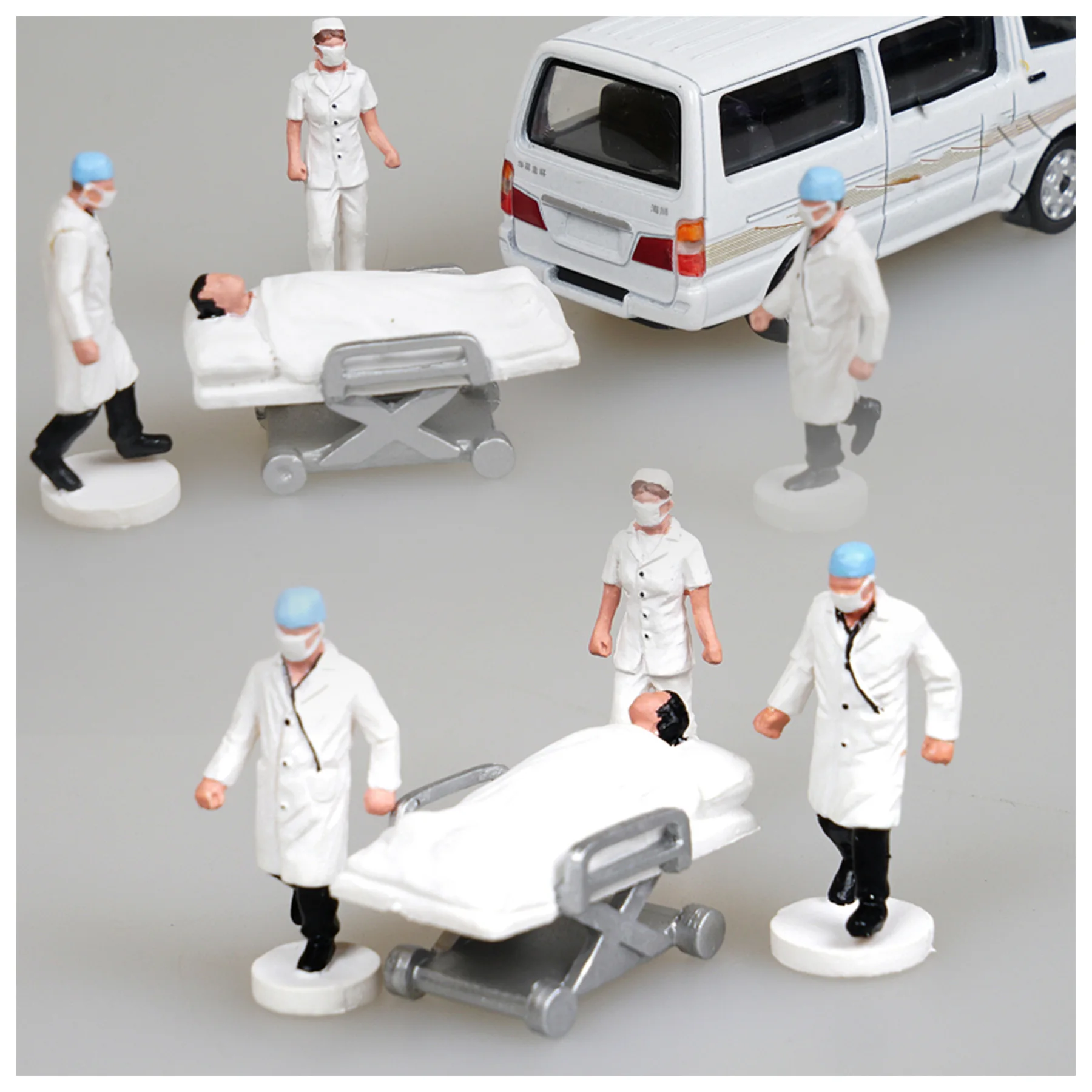 

1:64 Doctor Rescue Staff Nurse Emergency Scene Puppet DIY Stereoscopic Decoration Diorama Model Miniature Toy