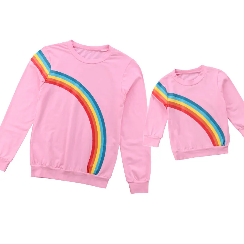 Осенняя одежда для мамы и дочки футболки с длинными рукавами принтом радуги
