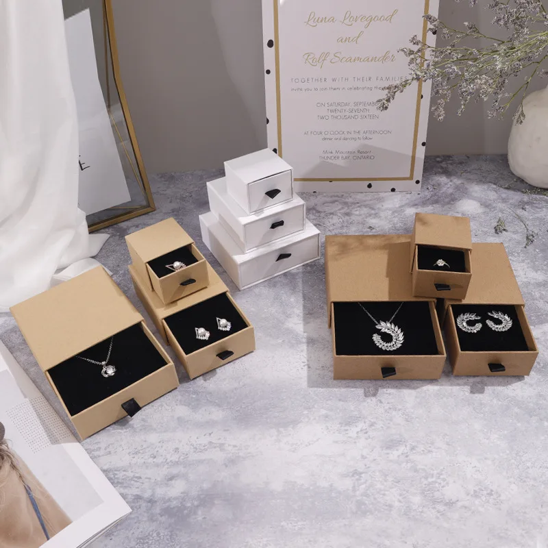 

10pcs Square Jewelry Display Gifts Box Holder Black Pink White Kraft Paper Engagement Ring Brooch Necklace Bracelet Box