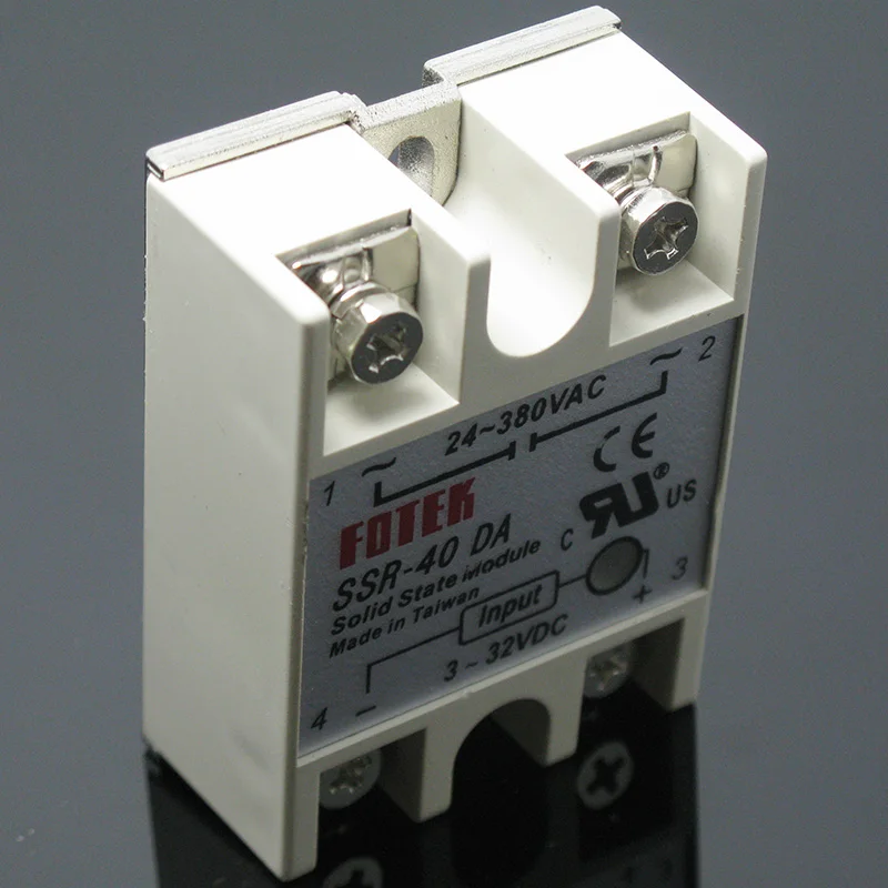 Промышленное твердотельное реле DC-AC SSR 40 DA входное напряжение 3-32 В постоянного