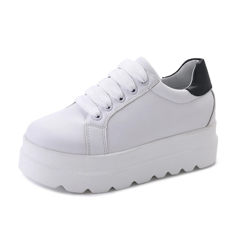 Кроссовки женские на шнуровке повседневная массивная нескользящая обувь из