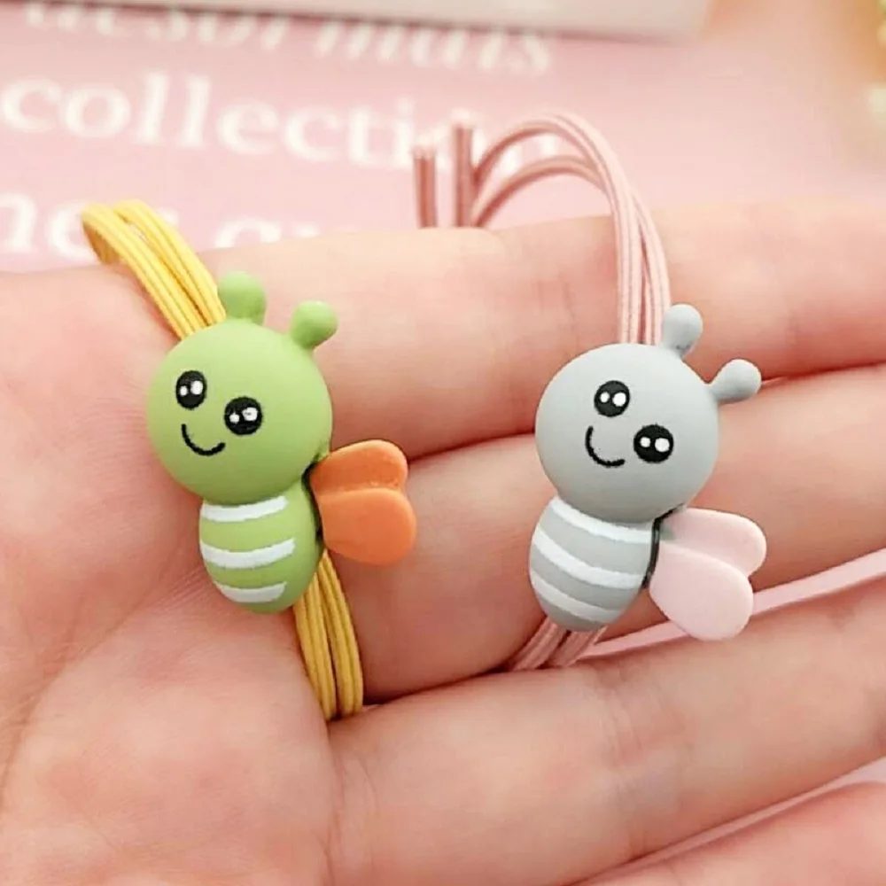 Эластичная резинка для волос с изображением маленькой пчелы из мультфильма