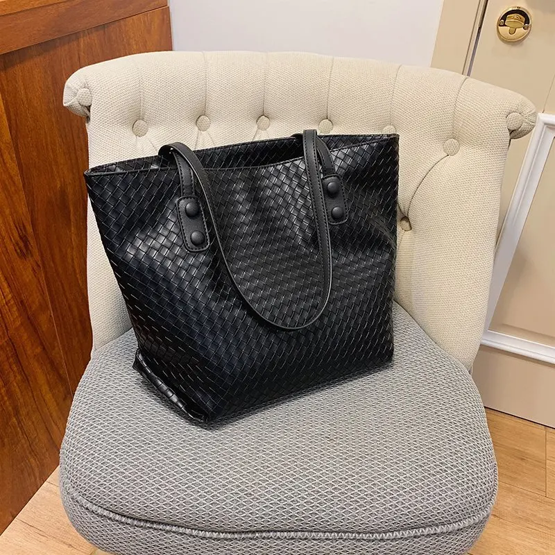 

Women's bag 2020 Autumn new casual versatile PU leather tote bag simple pure color big bag Large capacity