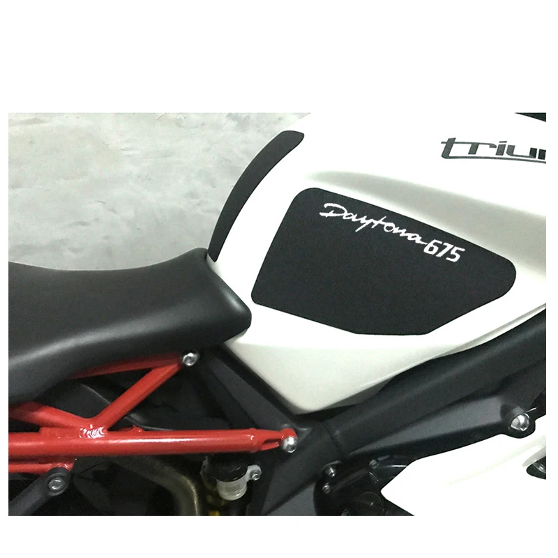 

New for Triumph Daytona 675 675R Motorcycle Tank Traction Pad Side Gas Knee Grip Protector Anti slip sticker