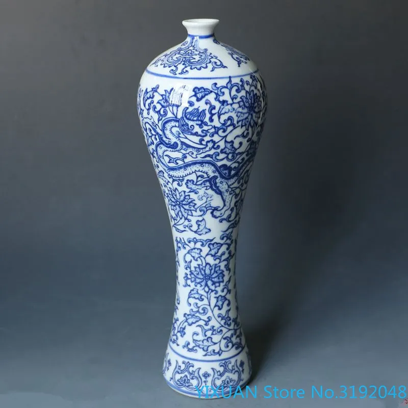

Jingdezhen porcelain collection blue and white porcelain plum bottle dragon bottle home decoration