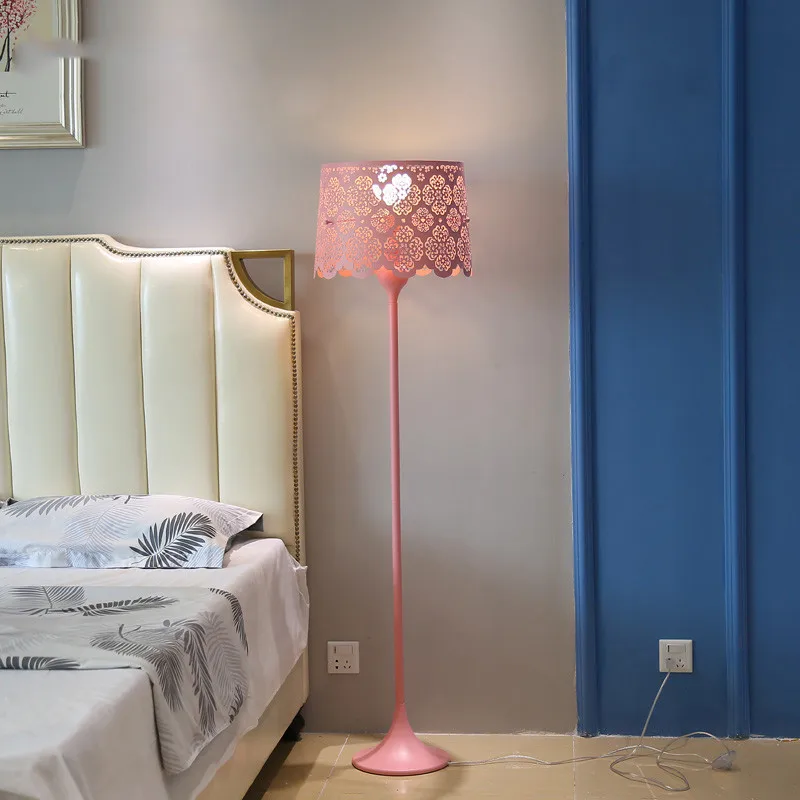 Романтическая Вертикальная настольная лампа напольная для спальни девушки
