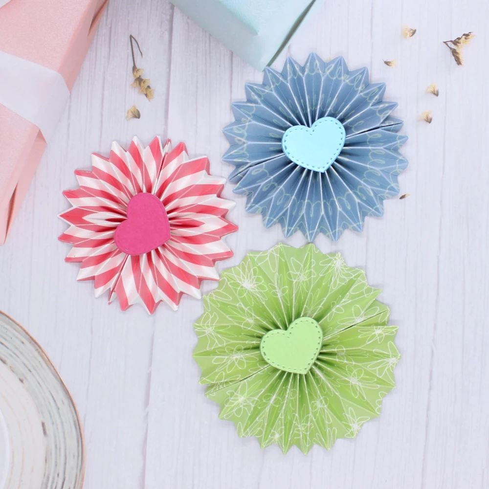 

KSCRAFT Diamond Rosette Metal Cutting Dies Stencils for DIY Scrapbooking Decorative Embossing DIY Paper Cards