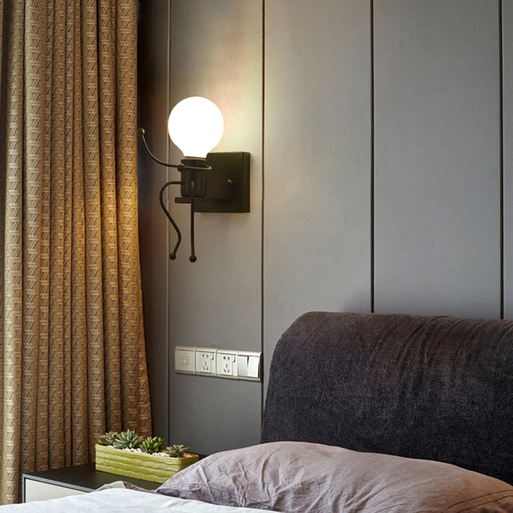 Настенный светильник в виде куклы из мультфильма металлический светодиодный