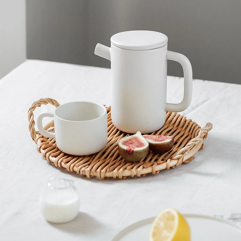 

Rattan Round Fruit Tray with Handle Storage Tray Breakfast Table Storage Basket Pastoral Rattan Tray Bread Tray