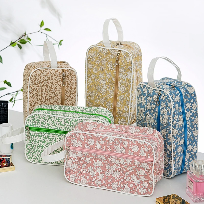 

Luxury Women Cosmetic Bag Fashion Small Floral Portable Female Travel Large-Capacity Toiletry Cosmetic Organizer Waterproof Bag