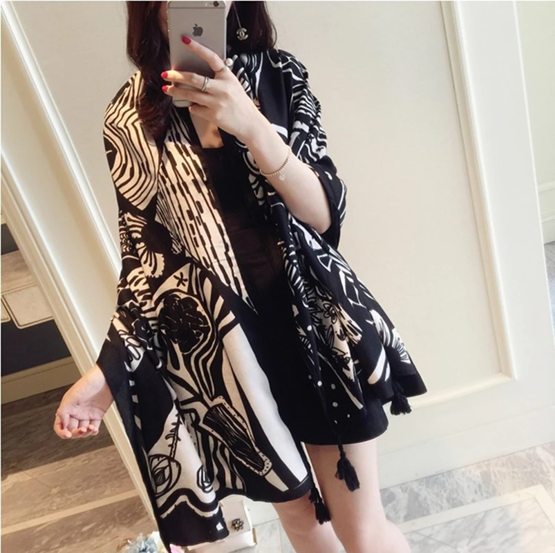 

Oversized cotton scarf шарф women bohemian fringed scarf oversized shawl sunscreen beach scarf beach Multipurpose scarf women