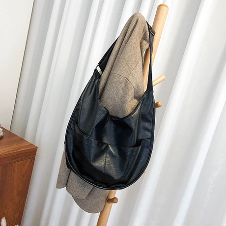 

2021 new Joker niche broadband slung shoulder bag leisure commuter tote bag fashion bag women's bag