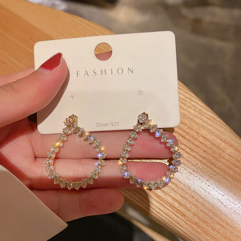 

Teardrop Champagne Rhinestone Wedding Earrings Big Crystal Women Long Drop Earrings Bridal Party Jewelry Gold Kpop Earings