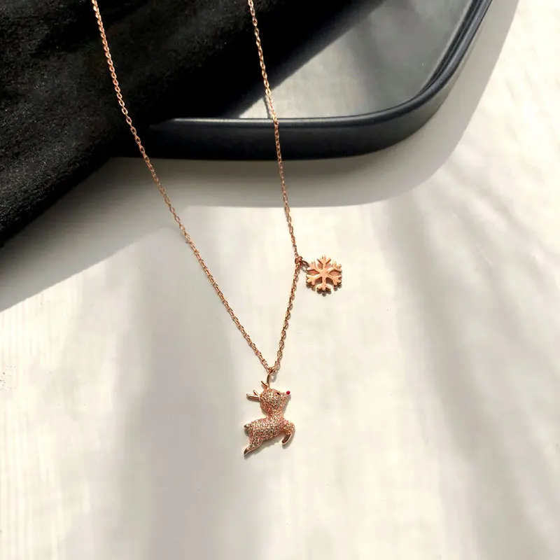 

S925 Sterling Silver Cute Elk Snowflake Necklace Christmas Jewelry Fawn Clavicle Chain Inlaid with Zircon