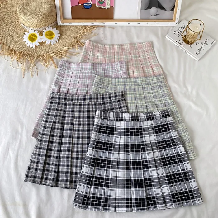 

Early spring 2021 new Korean version of high waist Korean version of pleated skirt casual slimmer lattice A-line skirt