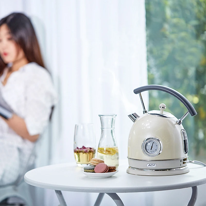 Североамериканский электрический чайник бытовой сохраняющий тепло из