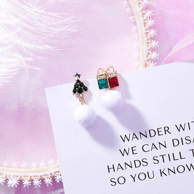 Милые маленькие серьги в Корейском стиле с Санта Клаусом и оленем женские белые