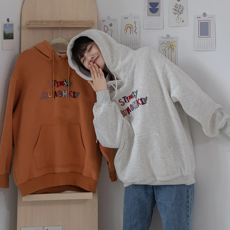 

Hoodies & Sweatshirts