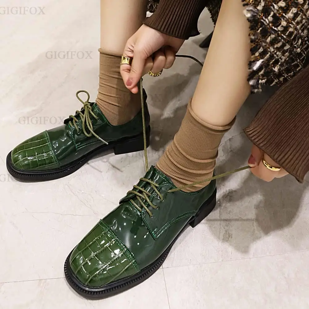 

GIGIFOX Brand New 2021 Lady Vintage Casual Flats Lace Up Low Heel Solid Design Flats Women Spring Fashion Comfy Shoes Woman