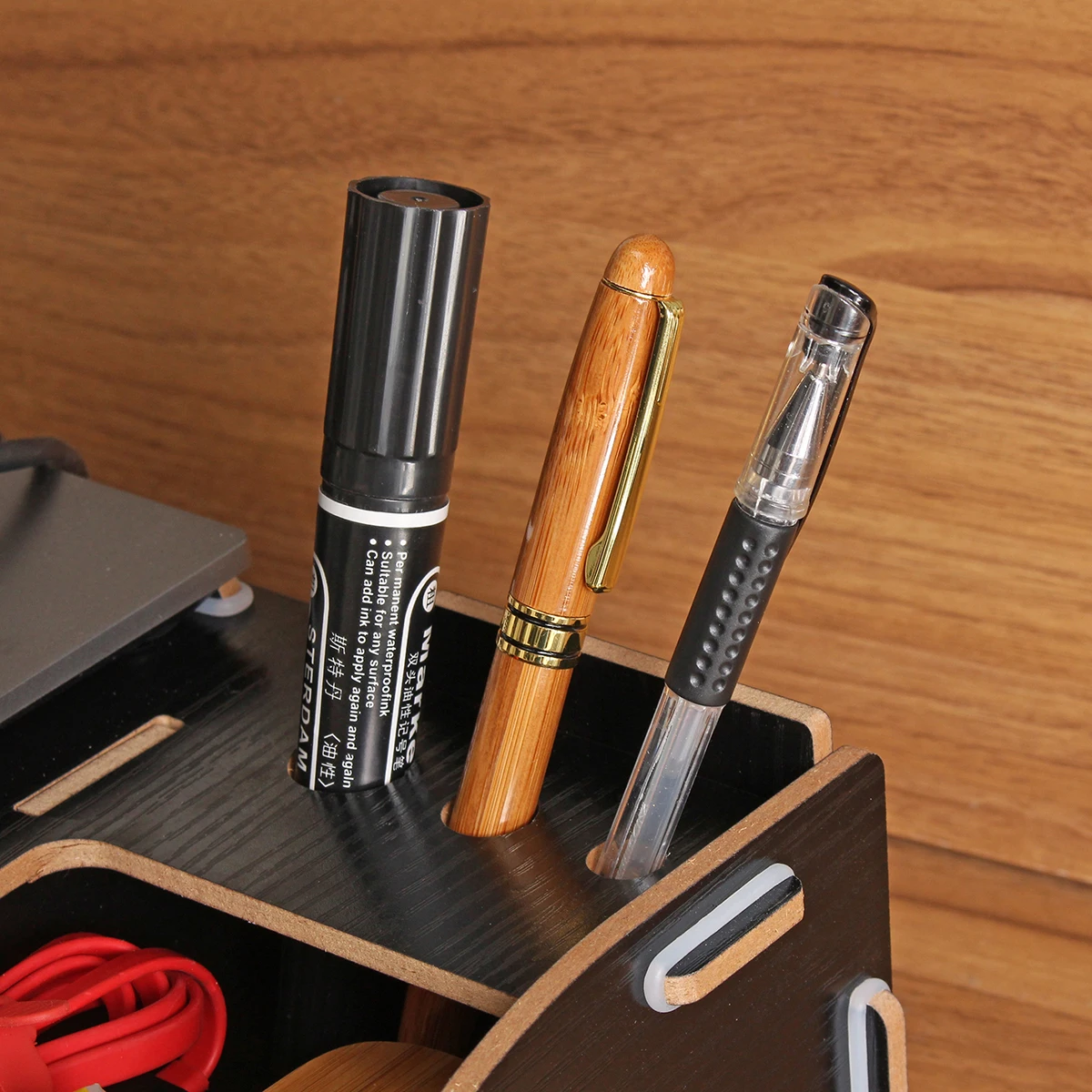 деревянная полка для монито