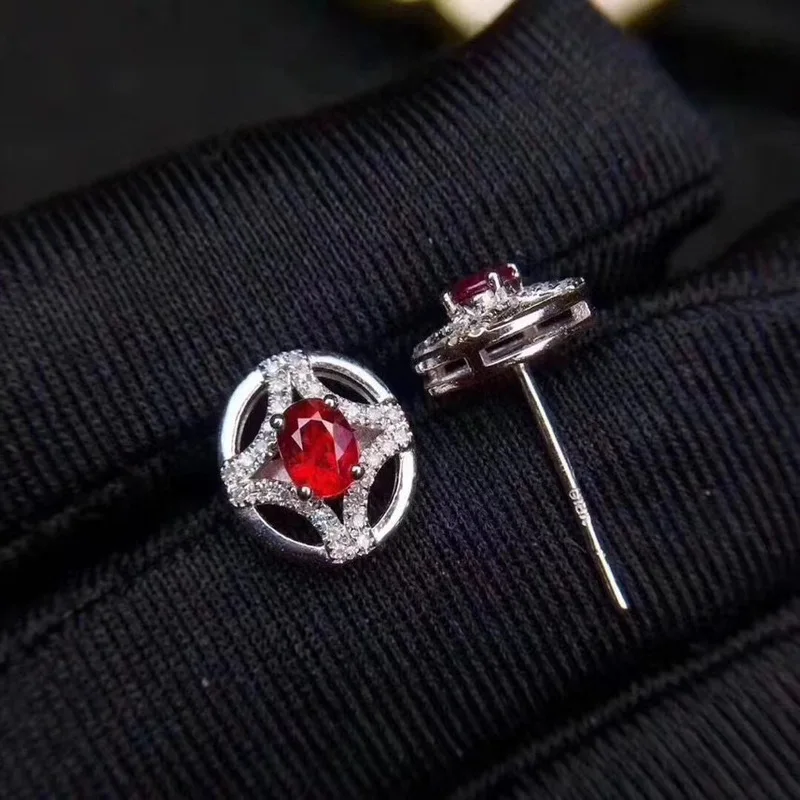 

Jewelry 925 Silver Gemstone Stud Earrings 100% Natural Ruby Silver Earrings Fashion Ruby Stud Earrings