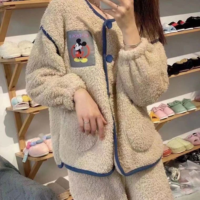 

Disney Cartoon Mickey Pajamas Suit Flannel Couple Thickened Washing Home Autumn And Winter Home Service Suit