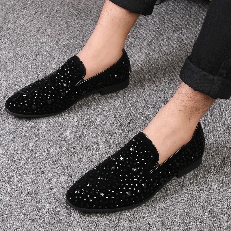 QUAOAR Fashion Men dress shoes rivet Rhinestone Black Party Wedding Shoes Pointed toe flats Driving Loafers men | Обувь