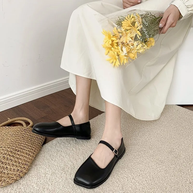 

Cover Toe Slippers Soft Female Shoes Low Luxury Slides PU Comfort 2021 Rubber Flat Designer Hoof Heels Autumn Sewing Basic