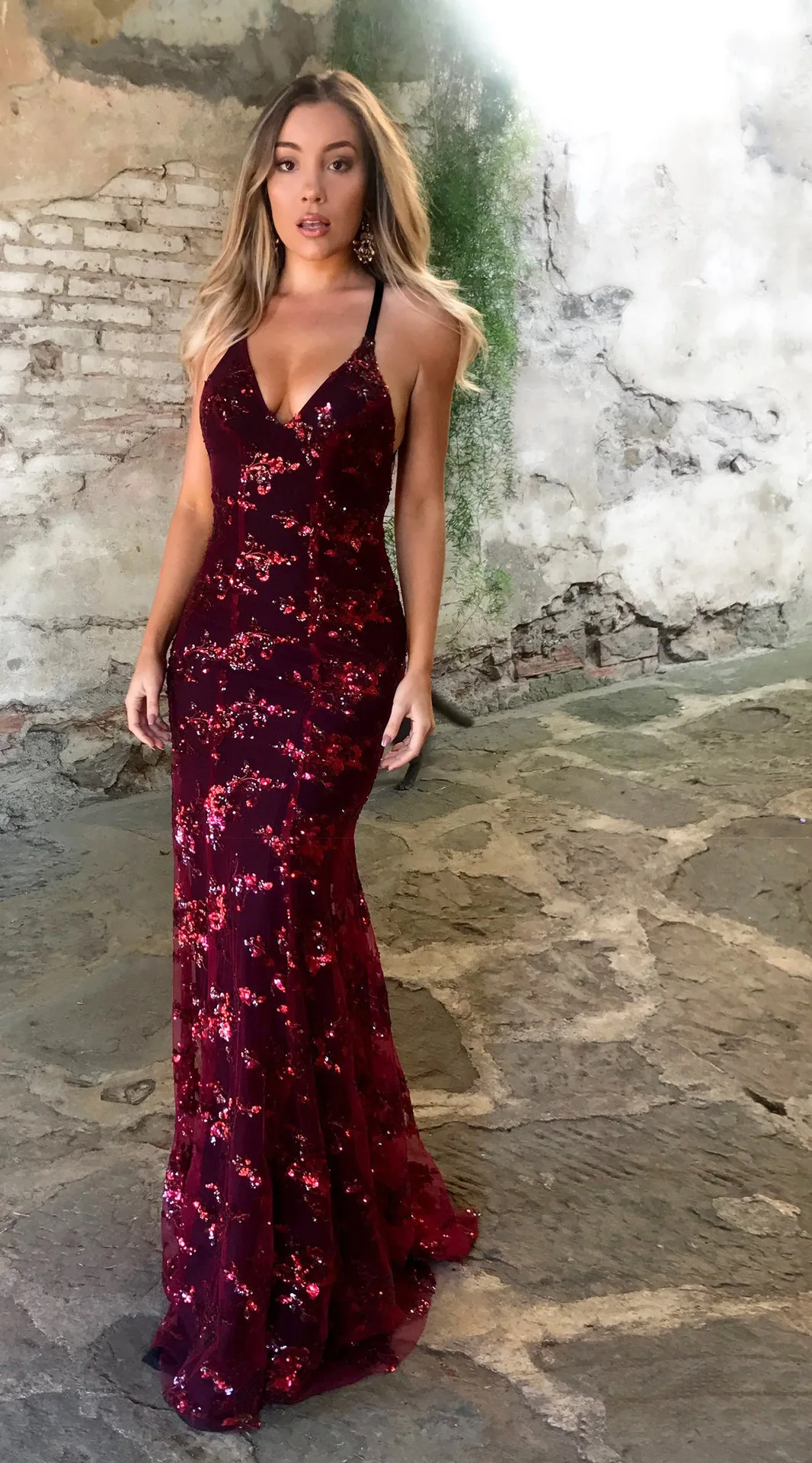 

Fashion Sleevelessv Collar Vintage Sexy Spaghetti Strap Sequin Dress Floor-length Empire part Dress 2020 New Women