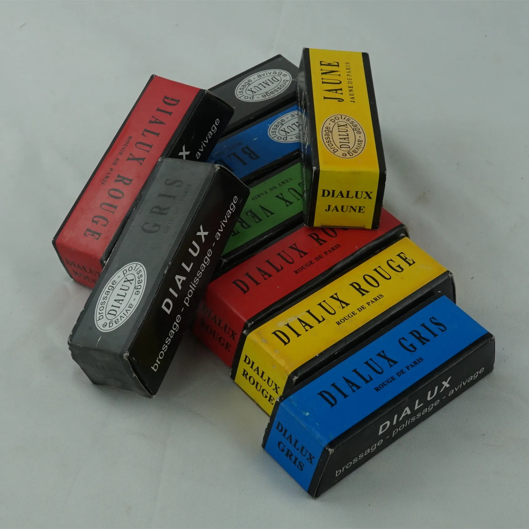 Полировальный воск Dialux для ювелирных изделий Полировка и металлов |