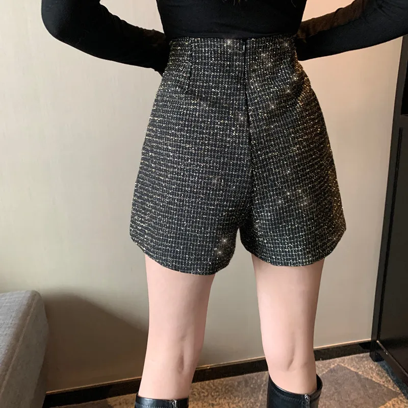 

Women Tweed Plaid Shorts 2021 New Spring Autumn Fashion Beading Buttons High Waist Woolen Blends Shorts All-match Female Shorts