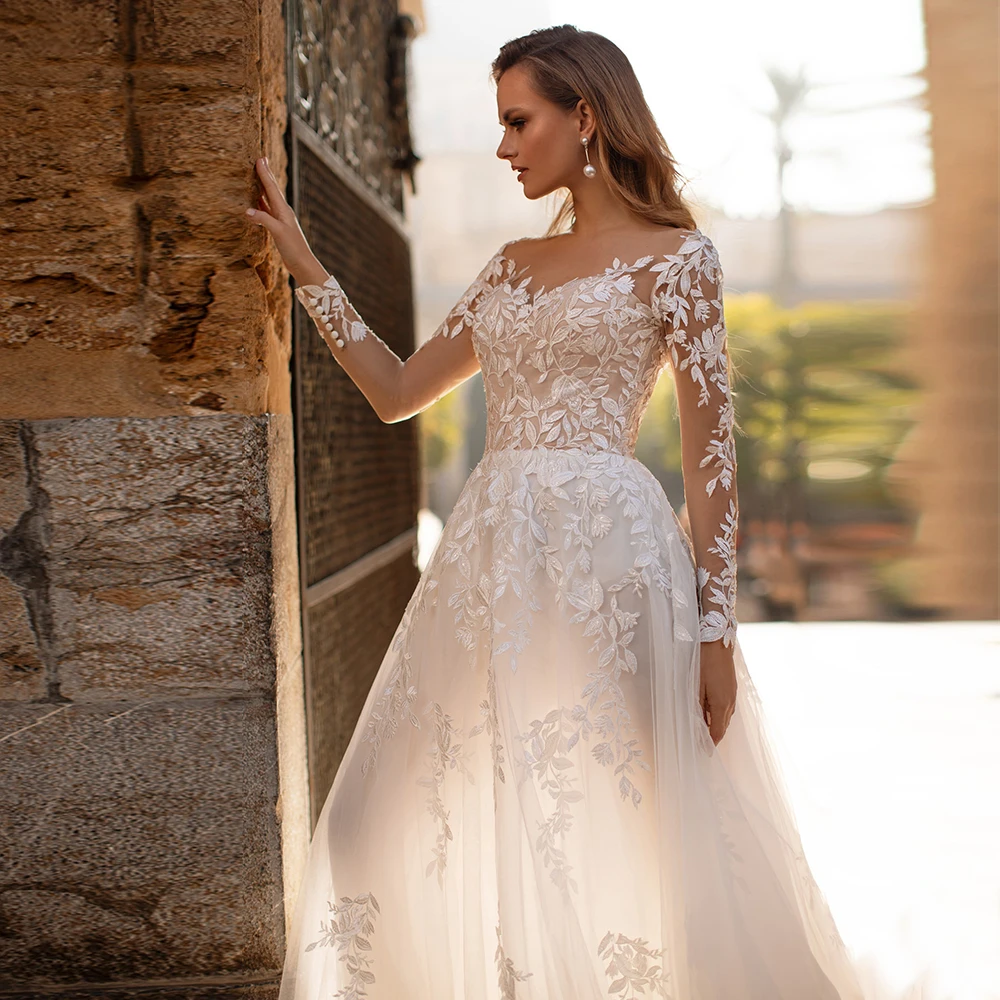

Fashion Sweep Train Tulle A Line Wedding Dresses Scoop Neck Long Sleeve Lace Applique Bridal Gowns