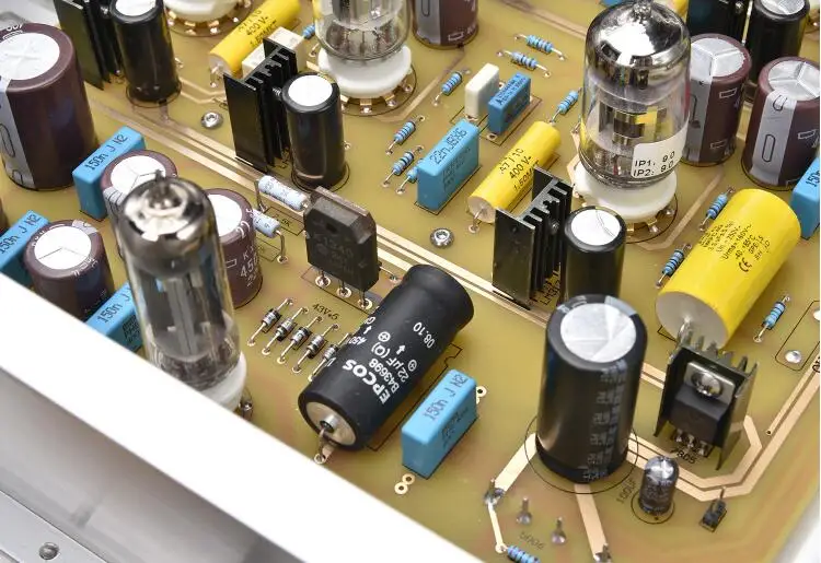 Фото Новый эталонный немецкий ламповый усилитель D.Klimo LAR Gold Plus MC+MM с фоноградусной отделкой №1