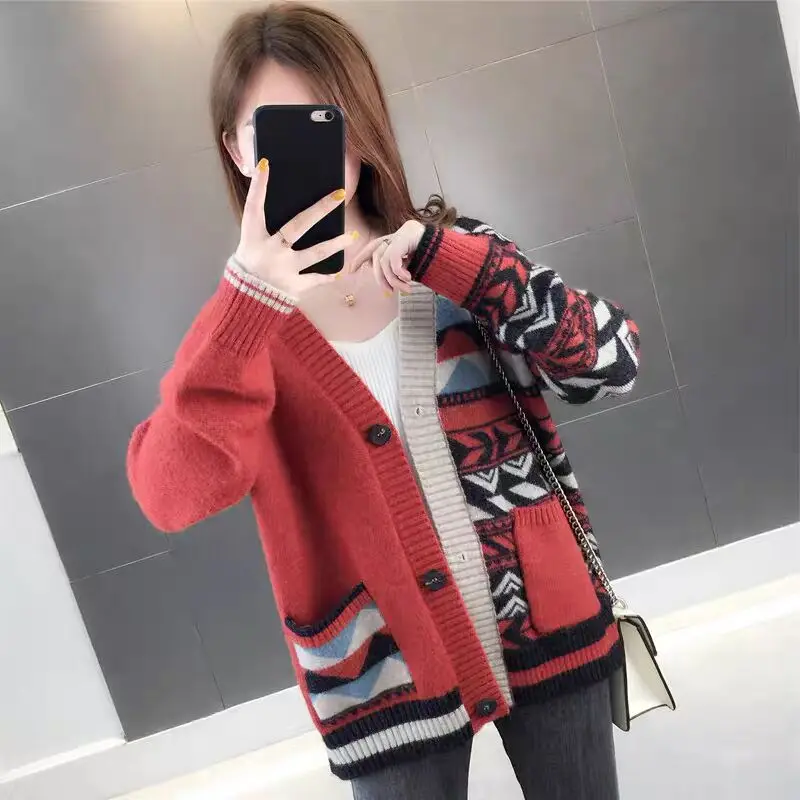 

2021 Autumn And Winter Matching Large Pockets Long Sleeve Buttoned Outer Knit Cardigan Women Loose Literary V-neck Sweater Coat