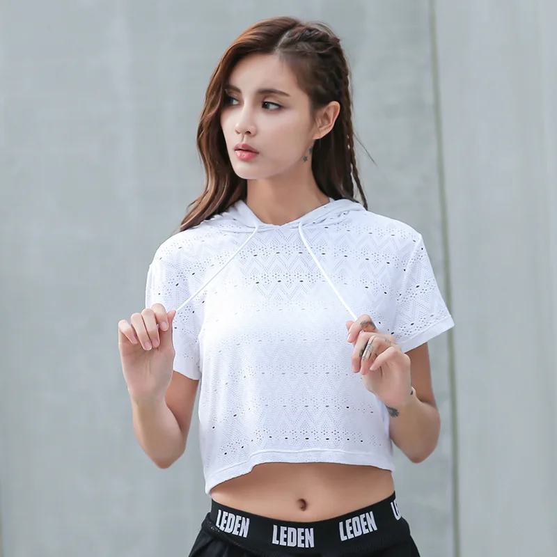 Женский укороченный топ для йоги черно белый Спортивный сетчатый с капюшоном и