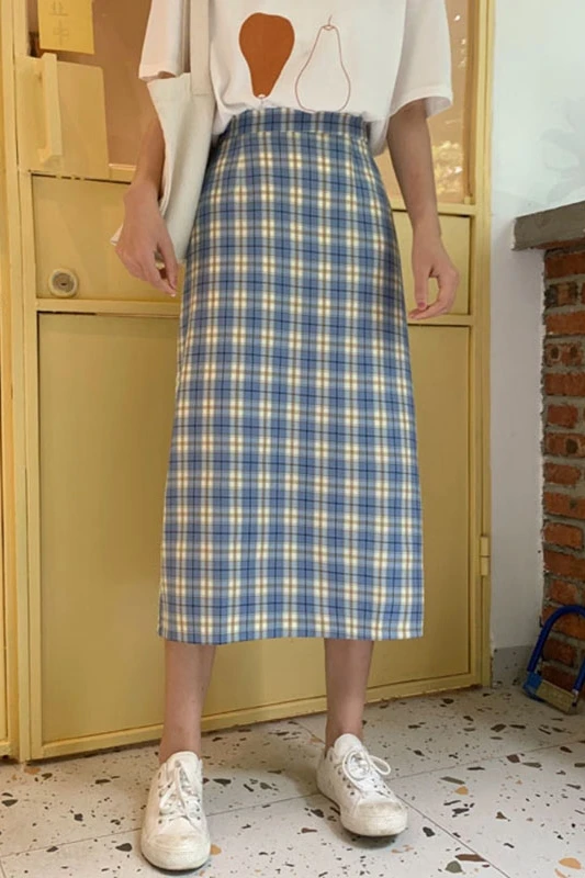 

Plaid skirt female spring and autumn 2021 new Korean version of the high-waisted thin a-line bag hip all-match one-step skirt