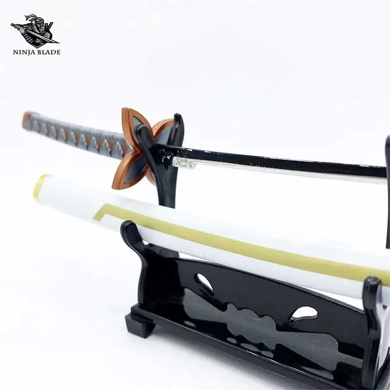 Меч шинобу из кочоу убийца демонов Nichirin Blade насекомое хашира катана маленькая