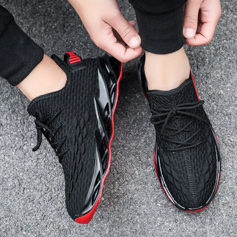 

Sneakers Men Fashion Outdoor Canvas Shoes Men Trending Walking Jogging Skateboarding Shoes Breathable Casual Sports Shoes