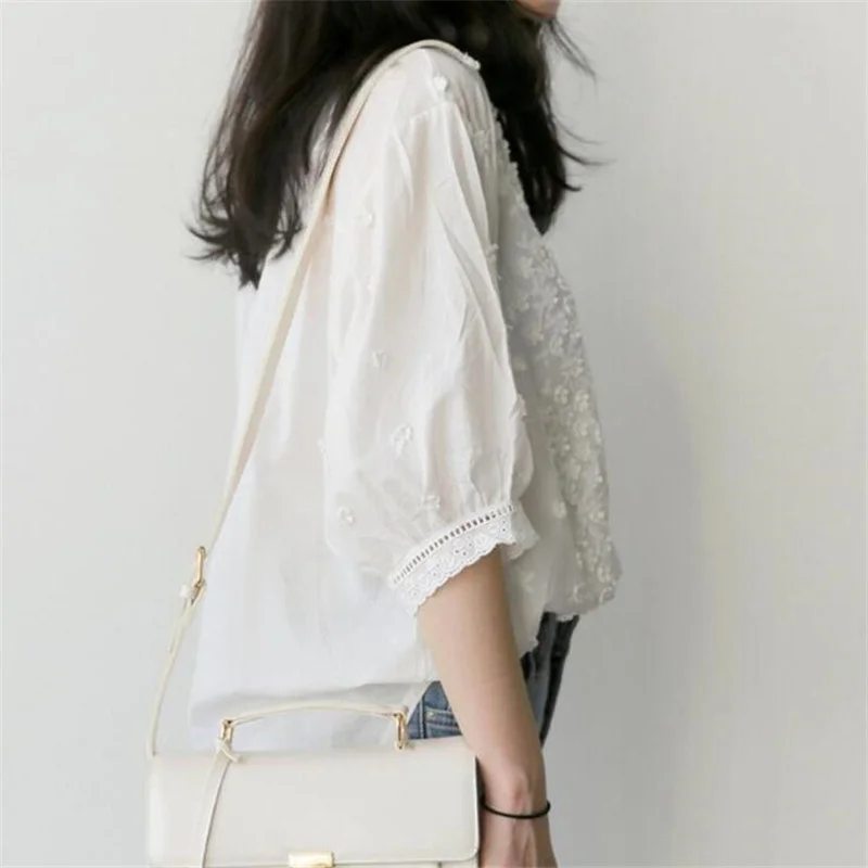 Корейский стиль вышитые трехмерный цветок белая рубашка свободного кроя с