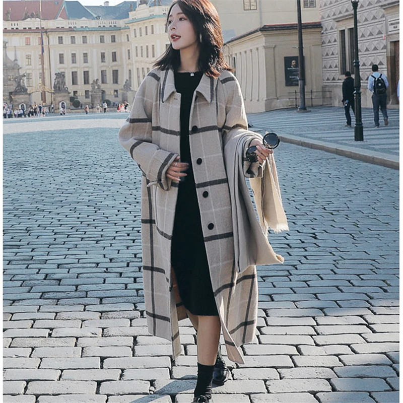 Женское шерстяное пальто в клетку длинное британском стиле утепленное ретро