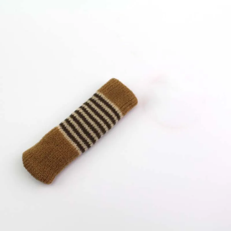 

4pcs Knitted Chair Foot Cover Non-slip Table Legs Chair Legs Furniture Foot Socks Floor Protection Pads Moving Noise Reduction
