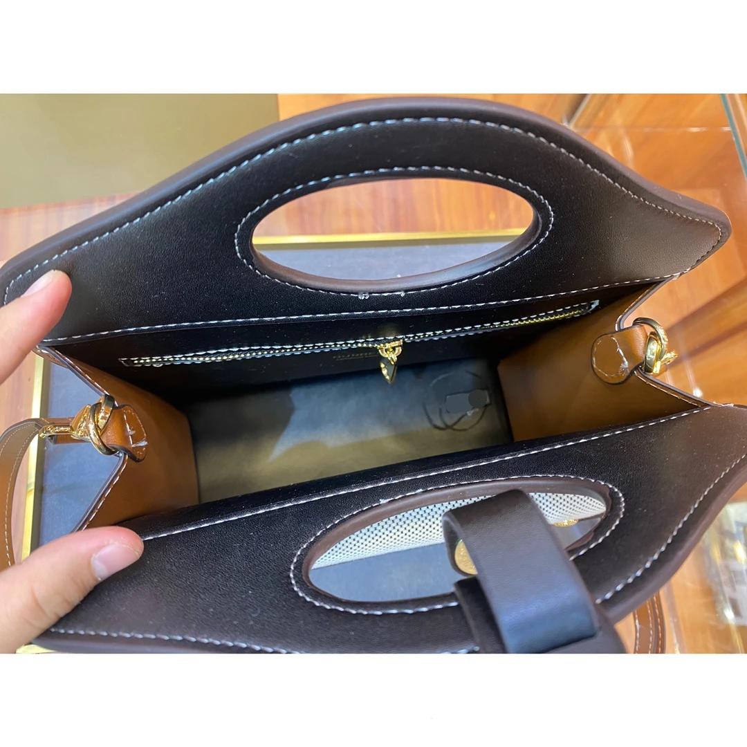 

2021 new luxury brand star messenger bag waterproof fabric handbag designer brand handbag premium wild check bucket bag