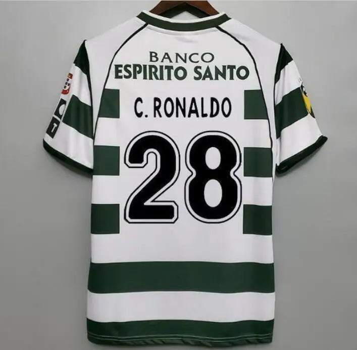 

Maillot Vintage QUARESMA Camisa de M.NICULAE #28 C.RONALDO 01 03