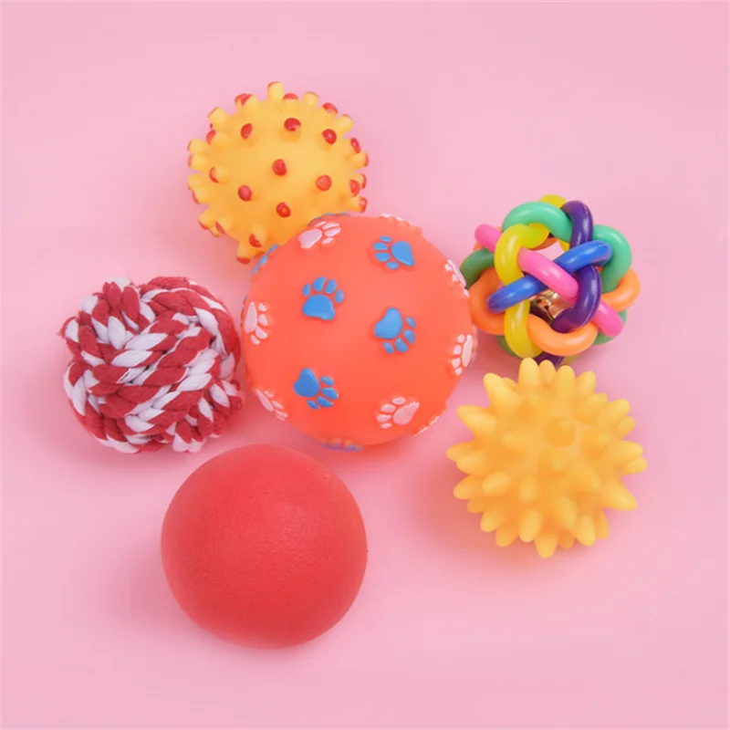 Игрушка для собаки в форме шарика цветное резиновое покрытые со звоночком ПЭТ