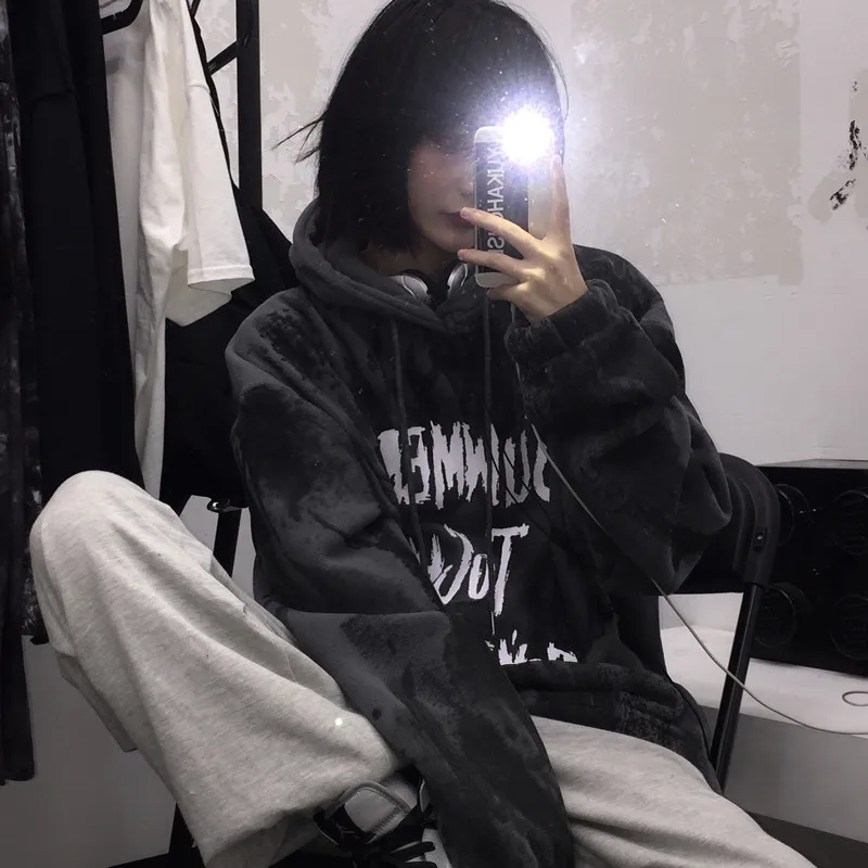

INS Trend High Fashion Brand Dark Fried Street Letter Graffiti Polar Fleece Thick Loose Sweater Men's and Women's Tops