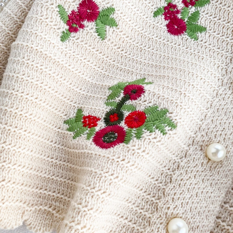 Вязаный кардиган с цветочной вышивкой короткий укороченный топ свитер женские