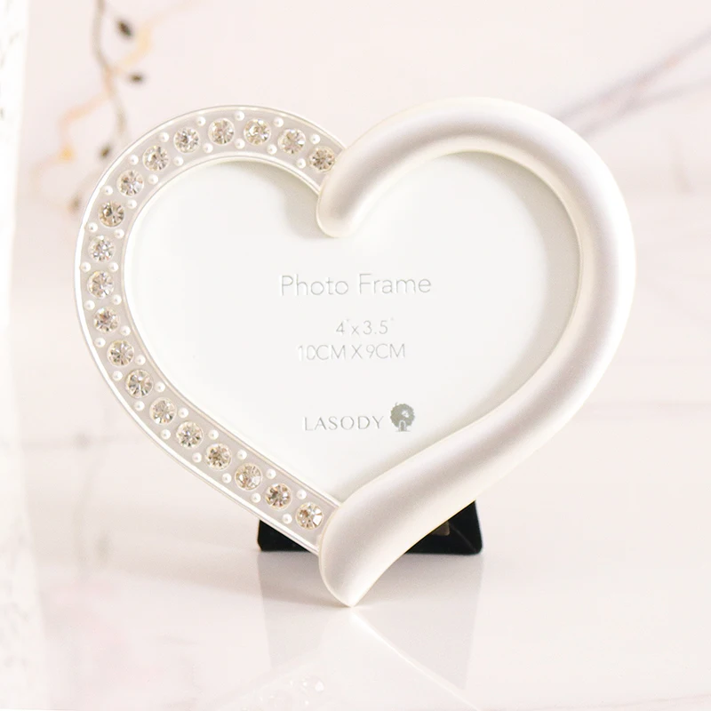 

Home Decoration Heart-Shaped Metal Photo Frame 4x4 Inch 2021 Creative Souvenir Picture Frames