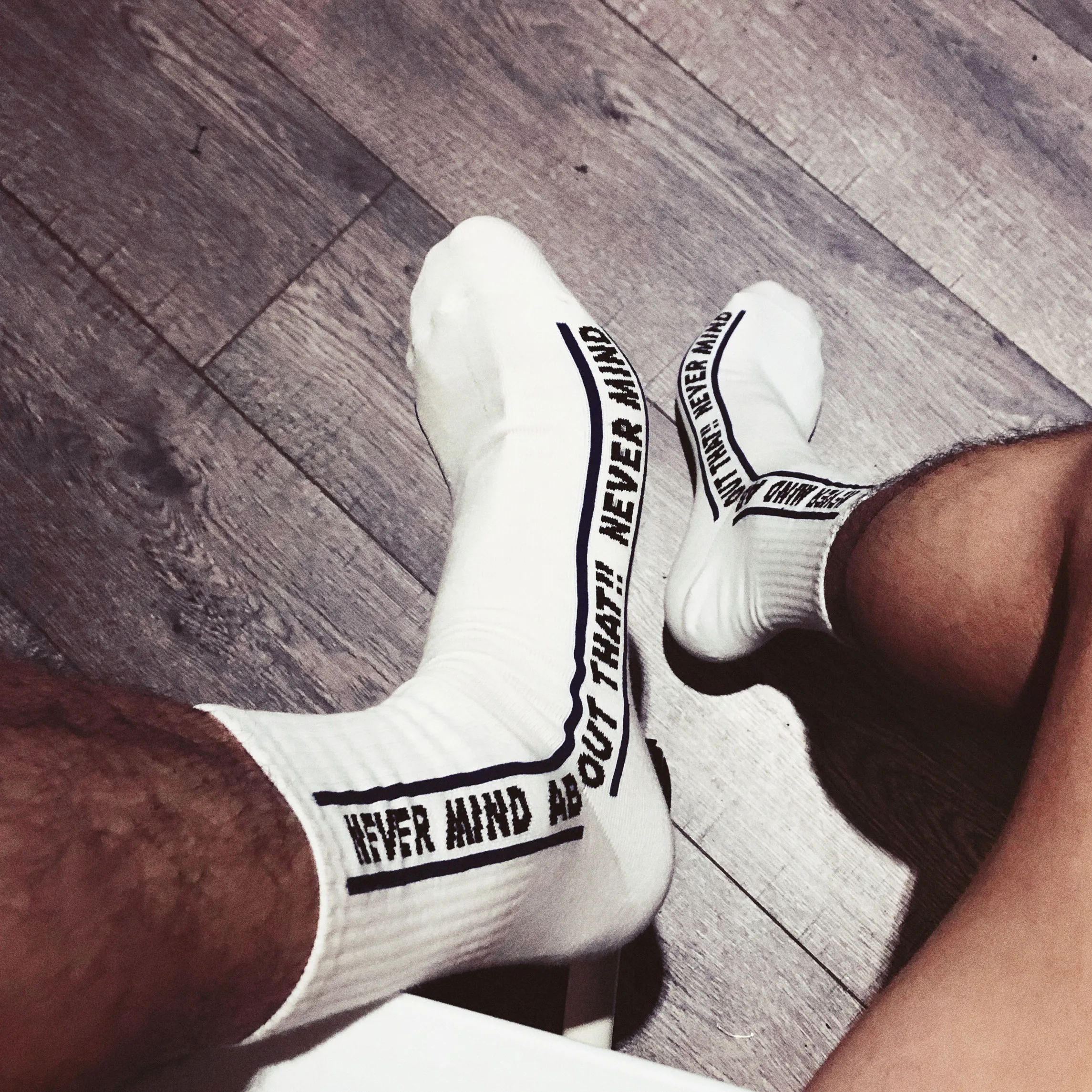 Retro All Seasons Stripe Letters Sports Street Europe and America Men's SOCK Personality Tide Skateboard Women In the Stockings