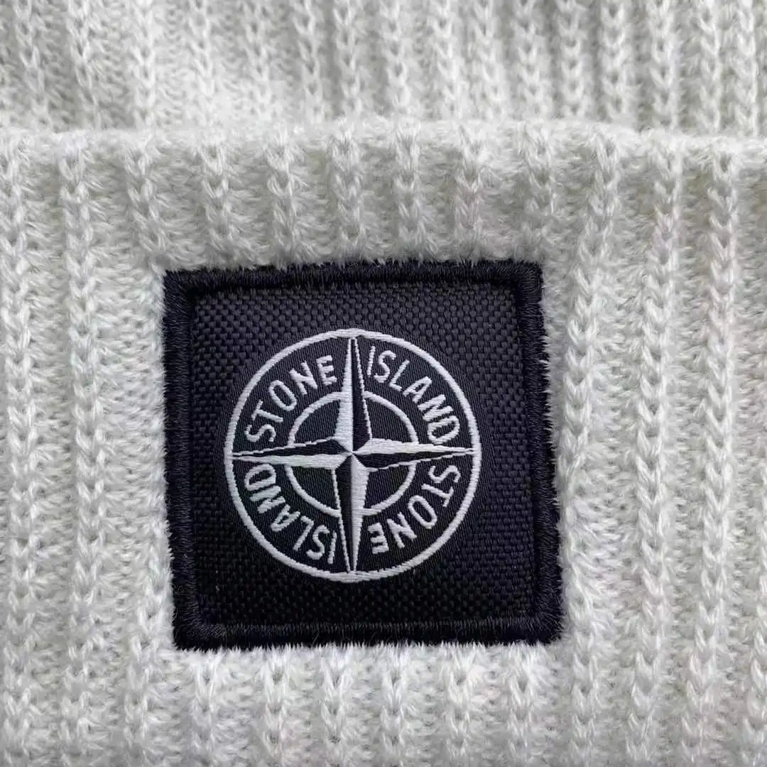 

Trendy brand STONE ISLAND classic knitted hat autumn and winter new cashmere wool hat men and women cold hat